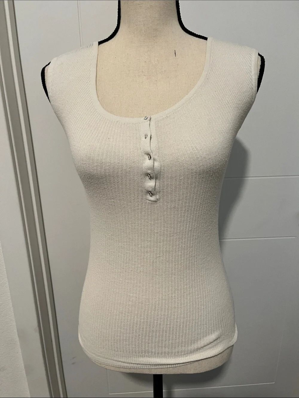 Y2K Bebe White Ribbed Front Button Top 2000’s Feminine
